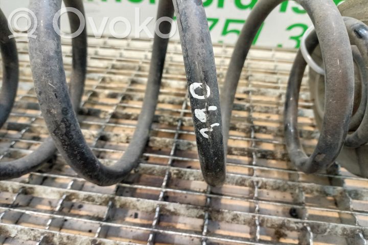 Opel Corsa C Takakierrejousi 
