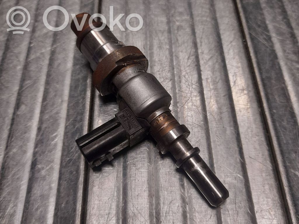 Dacia Duster Fuel injector 