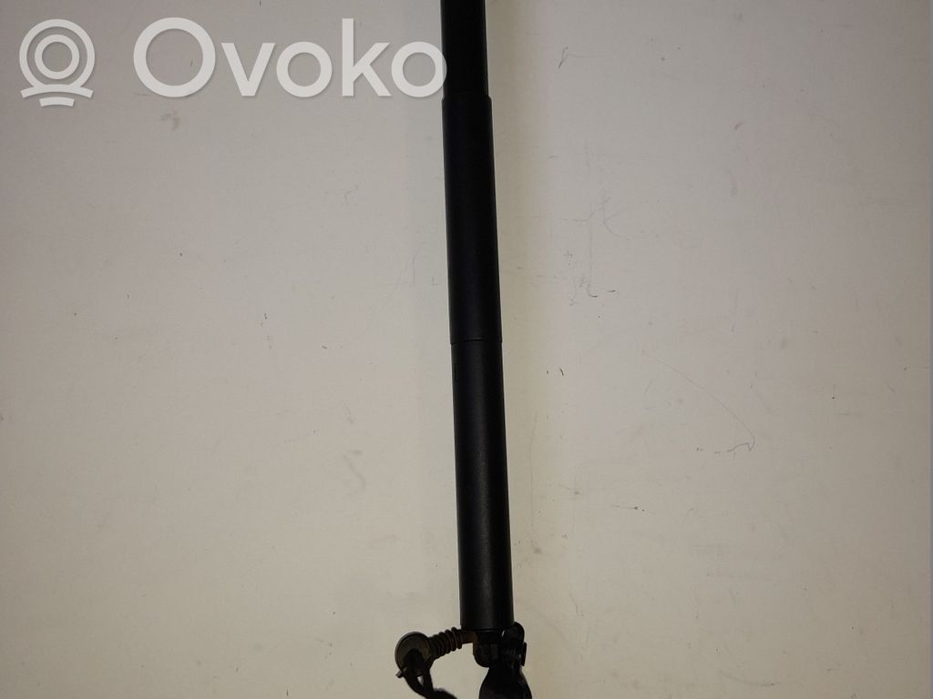 BMW X2 F39 Tailgate/trunk strut/damper 