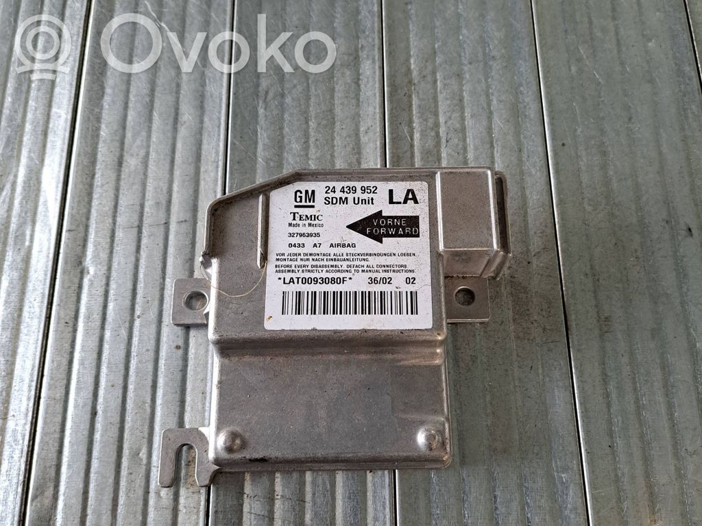 Airbag control unit/module   24439952,327963935,LAT0093080F
