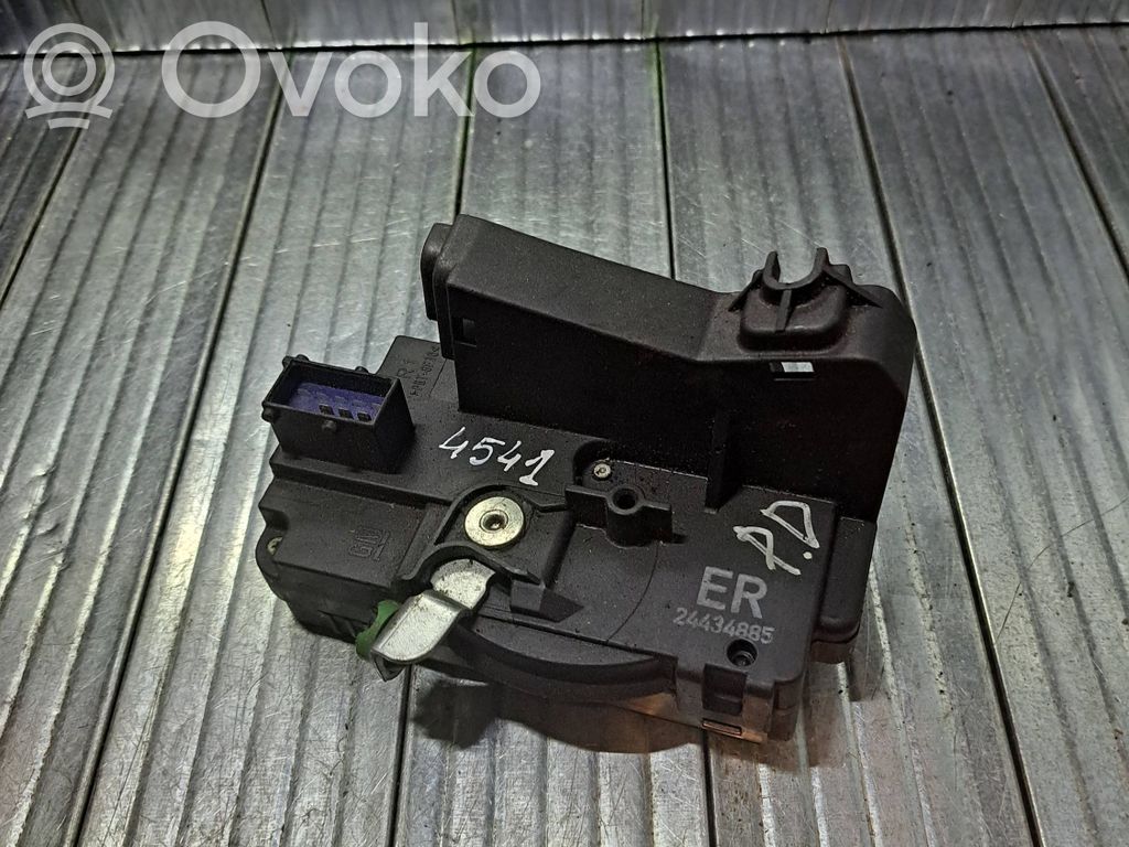 Opel Corsa C Priekinė durų spyna 