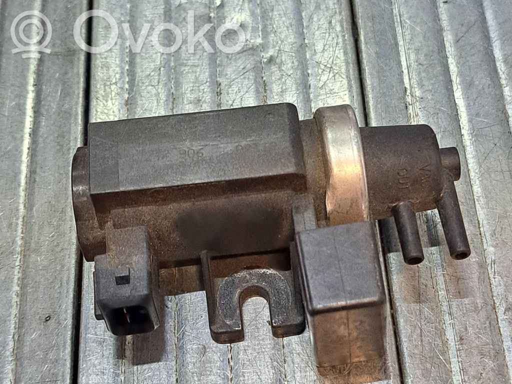 BMW 5 E39 Solenoīda vārsts 