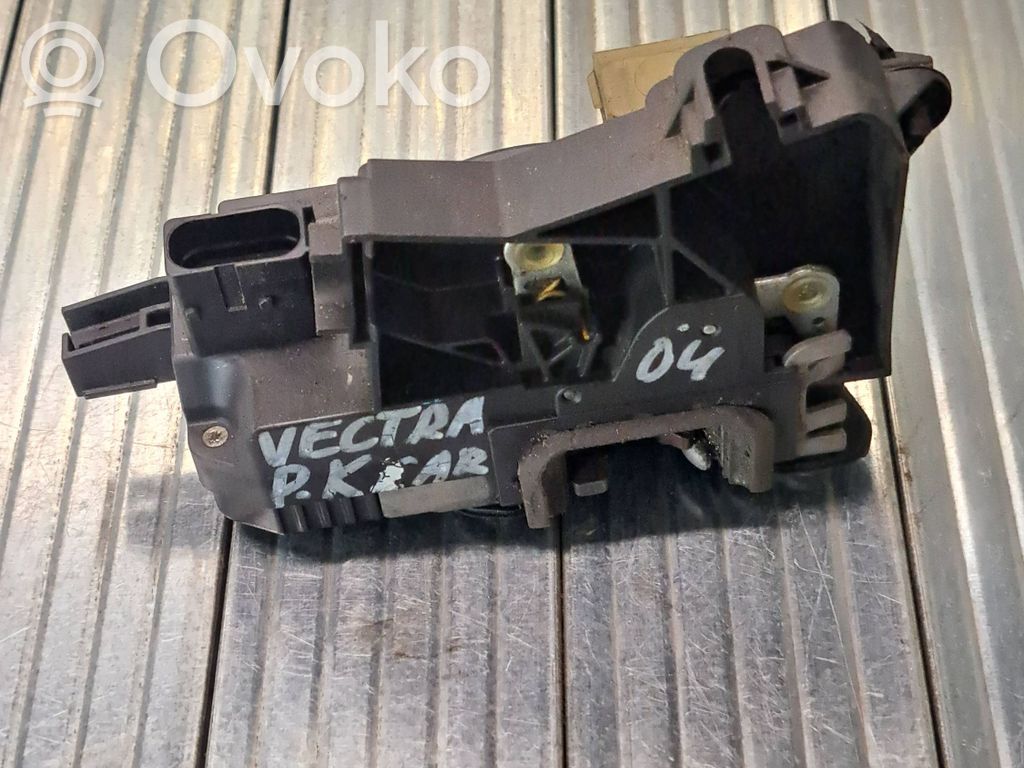 Opel Vectra C Priekšpusē slēdzene 