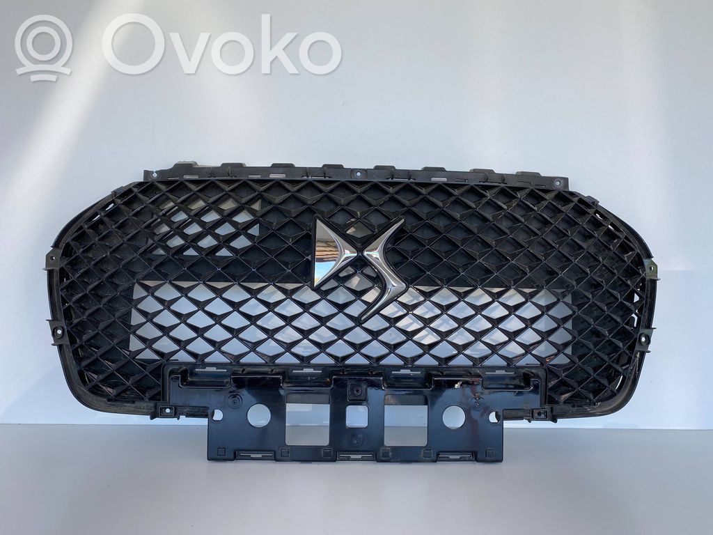 Citroen DS7 Crossback Etusäleikkö 