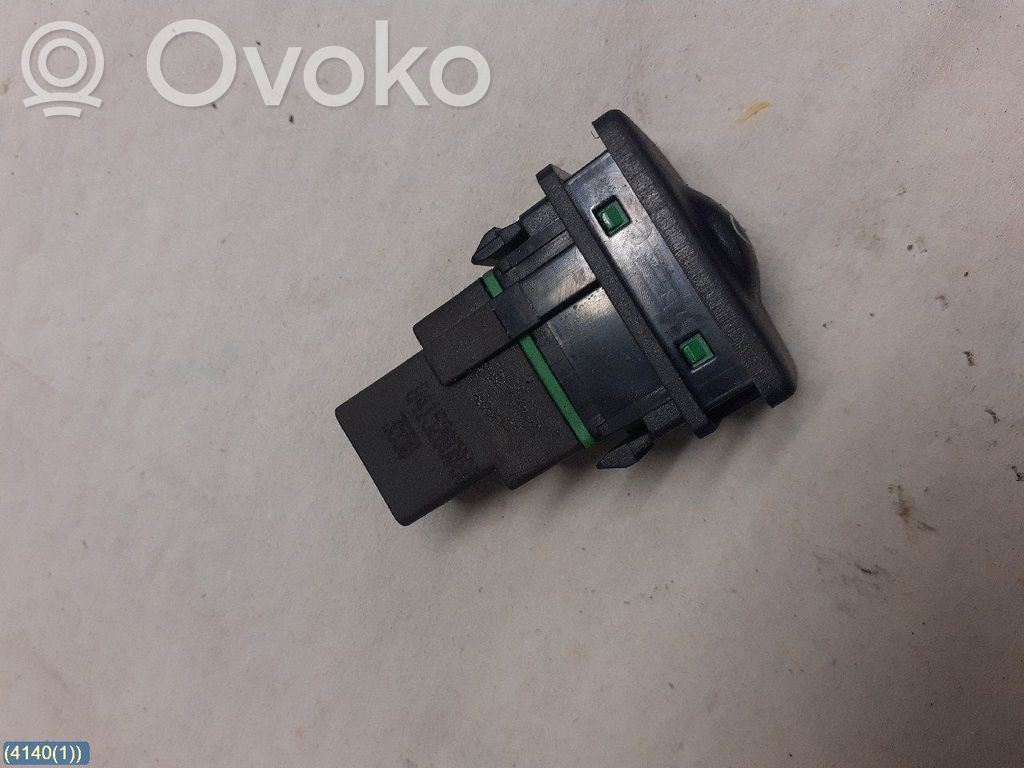 Toyota Yaris Panel lighting control switch 