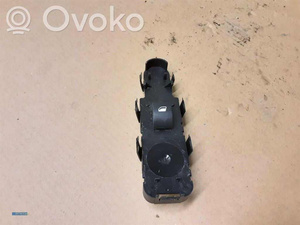 Electric window control switch   96565184