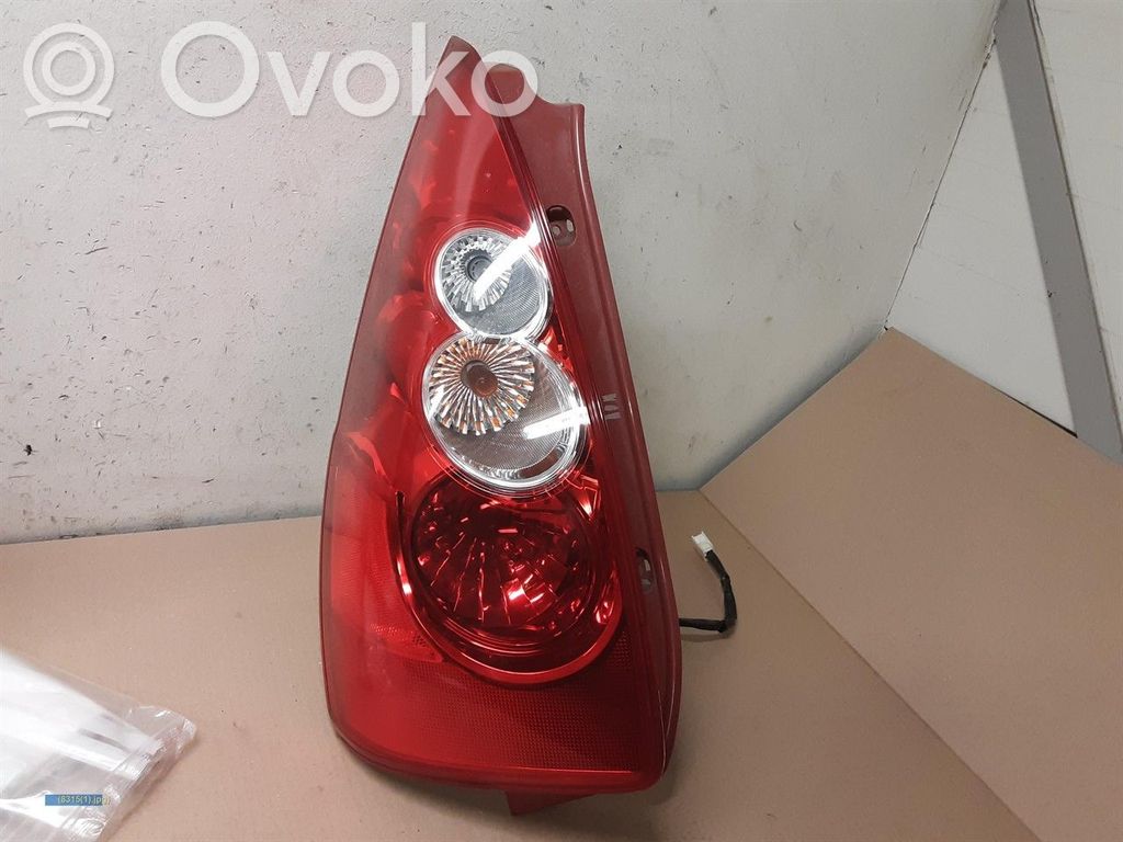 Mazda 5 Rear/tail lights 