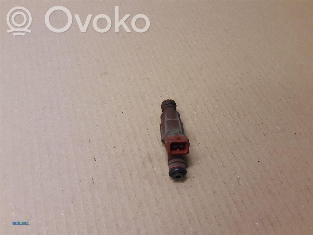 Volvo S70  V70  V70 XC Wtryskiwacz paliwa 