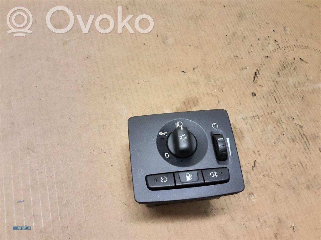 Light switch   30739299