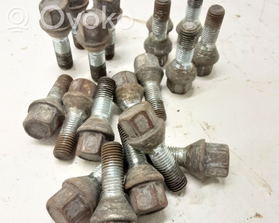 Nuts/bolts