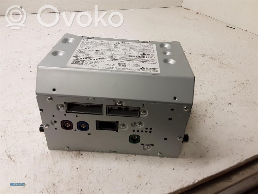 Volvo V90 Cross Country Radio/CD/DVD/GPS head unit 