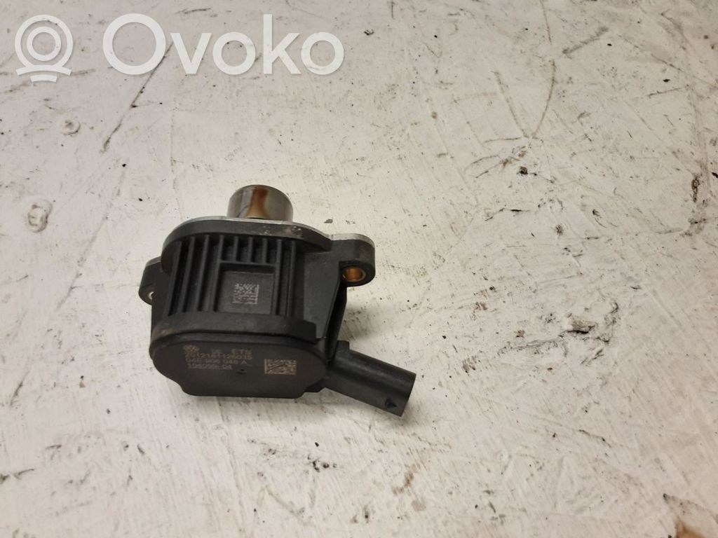 other engine part   2012181126184,04E906048A