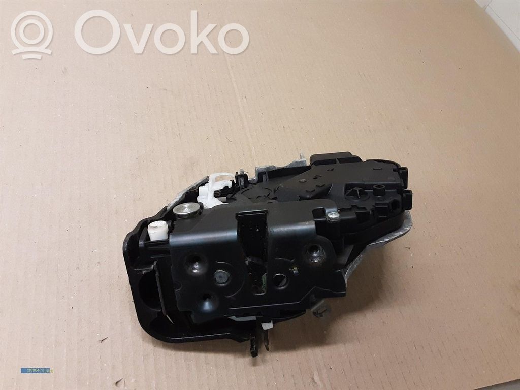 Volvo V50 Zamek drzwi tylnych 