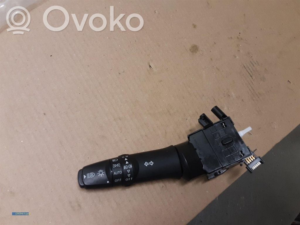 Mitsubishi Outlander Manetka / Przełącznik kierunkowskazów 