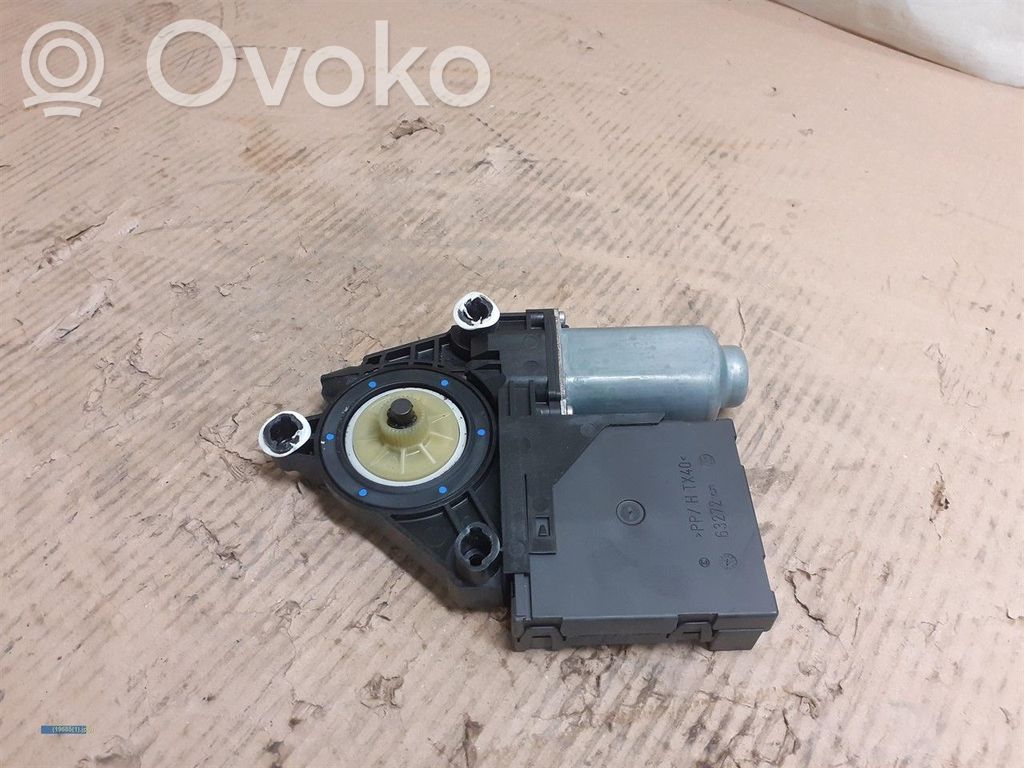 Skoda Octavia Mk2 (1Z) Silnik regulatora szyby drzwi przednich 
