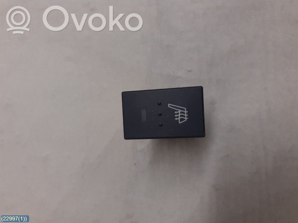 Sēdekļu apsildes slēdzis   BP4K66420