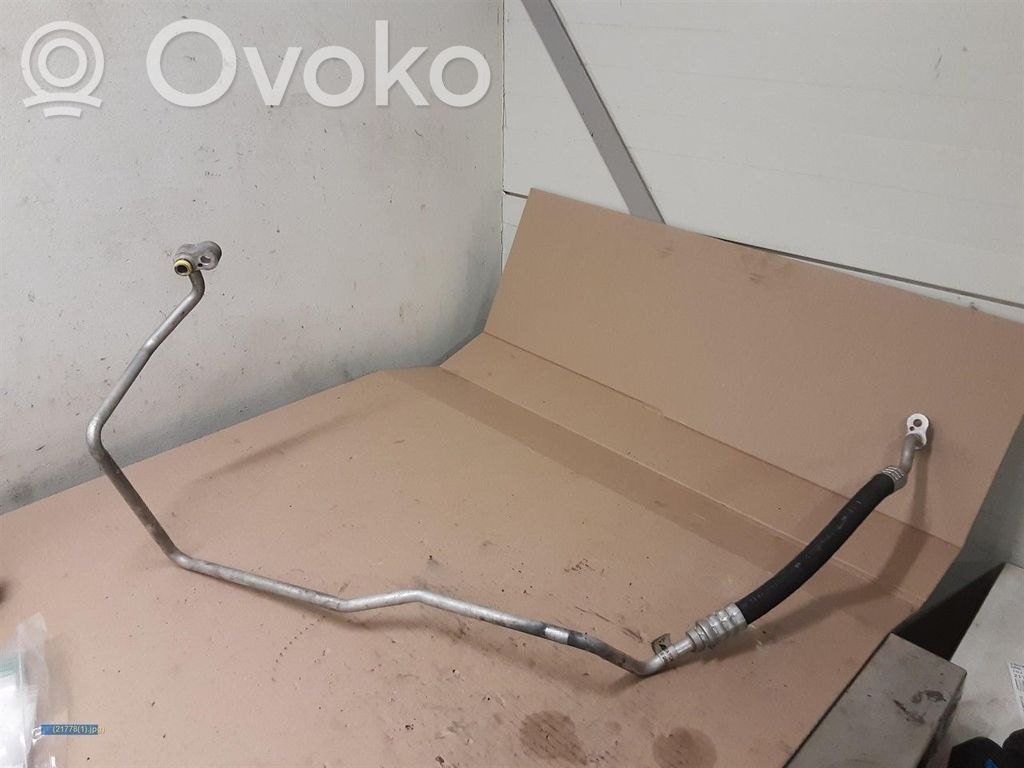 BMW Z4 E85 E86 Ilmastointilaitteen putki (A/C) 