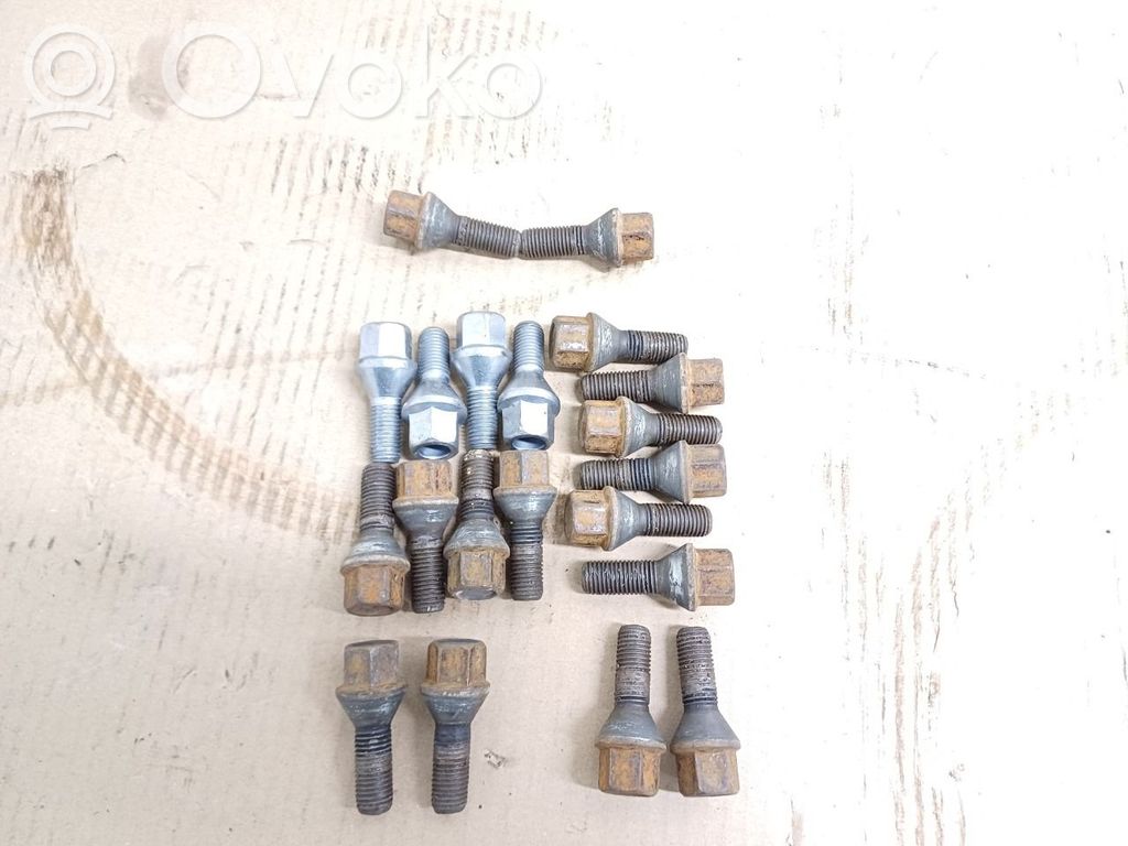 Tuercas/tornillos