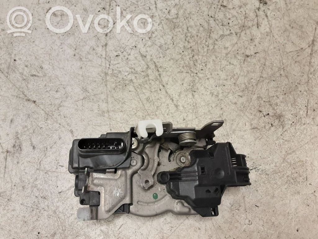Volvo V60 Front door lock 