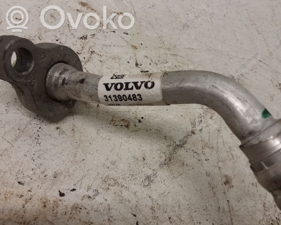 Volvo V40 Ilmastointilaitteen putki (A/C) 
