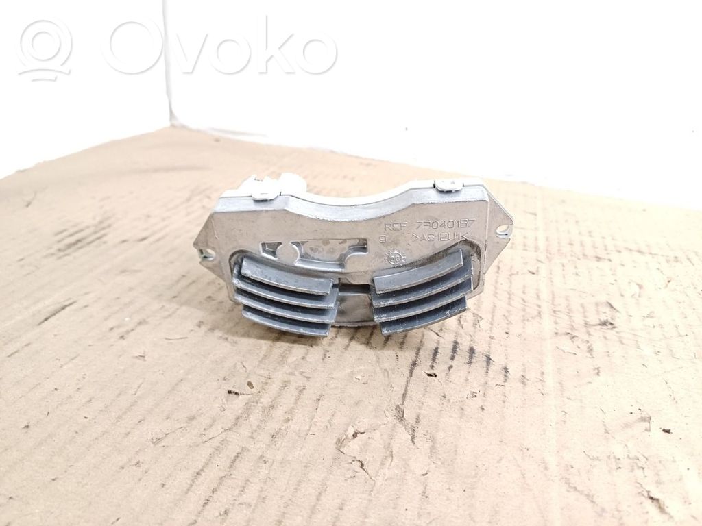 BMW 3 E92 E93 Lämpöpuhaltimen moottorin vastus 