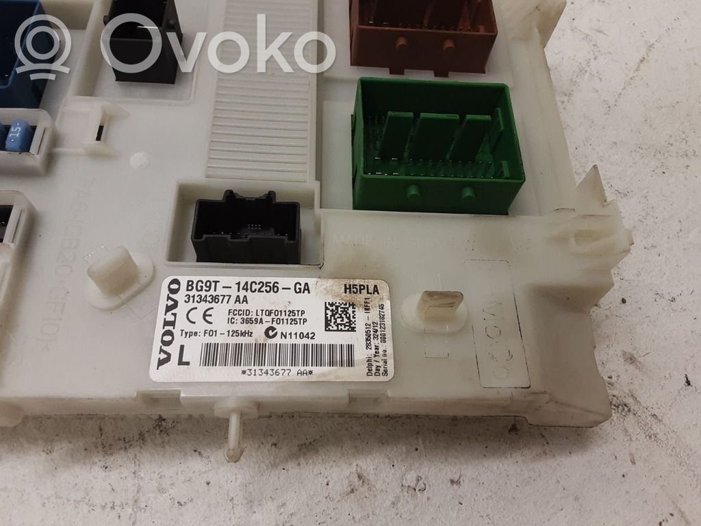 Volvo V60 Fuse module 
