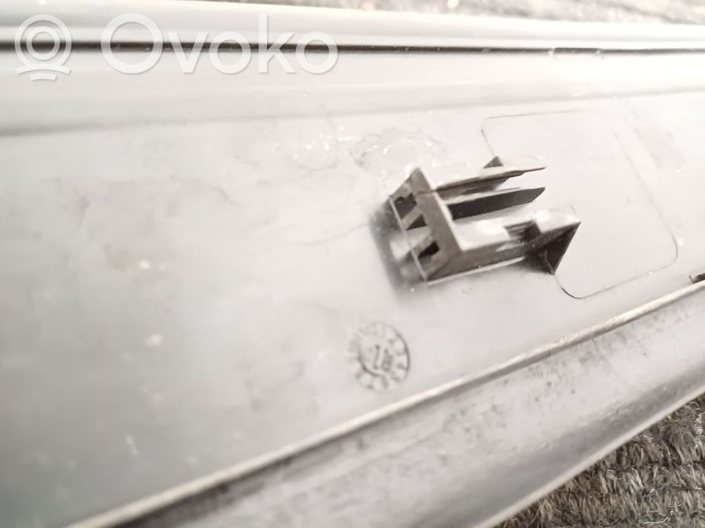 BMW 3 E92 E93 Priekinio slenksčio apdaila (vidinė) 