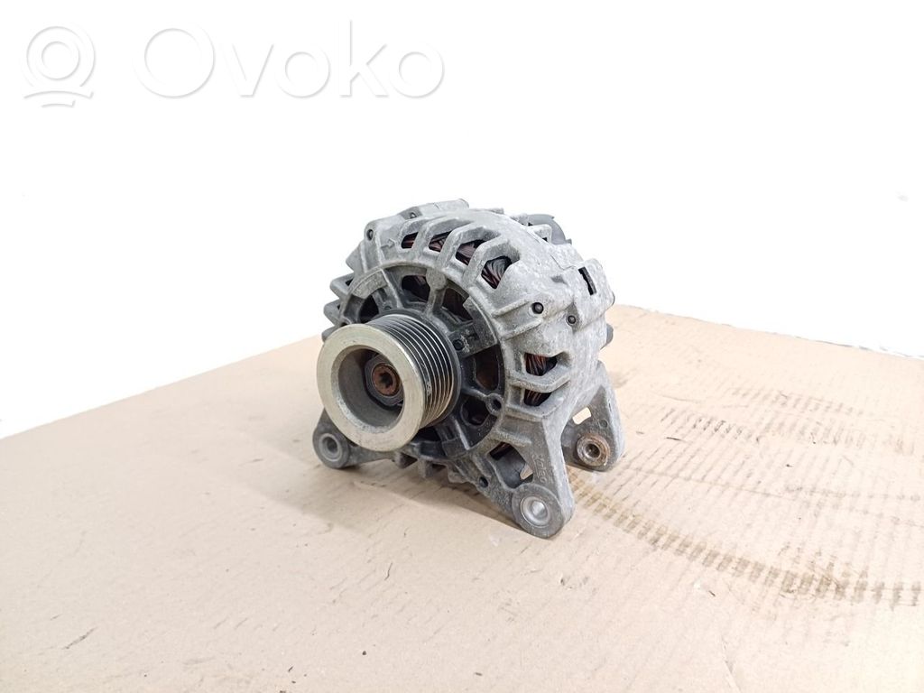 Renault Clio III Ģenerators 