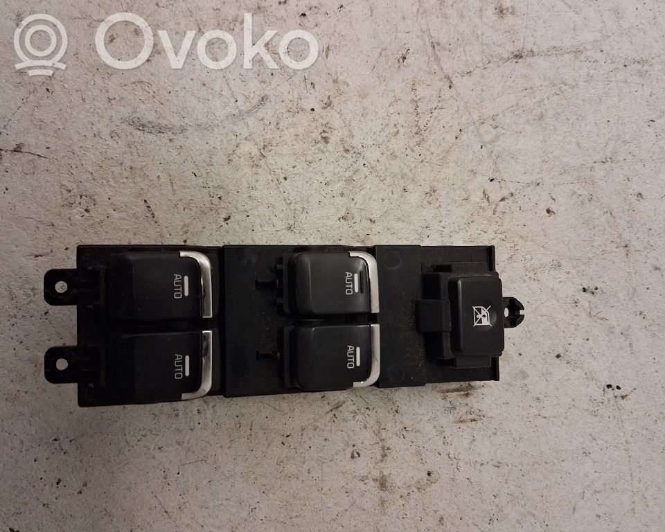KIA Ceed Electric window control switch 