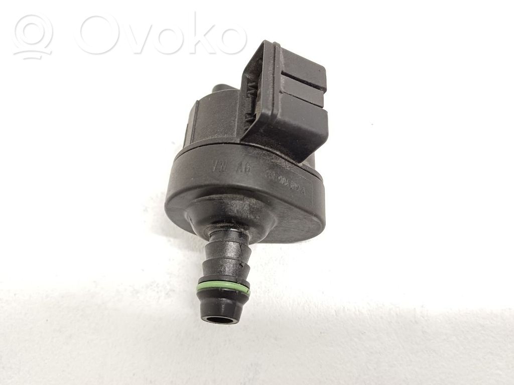 Czujnik   21T188N,05E906517A