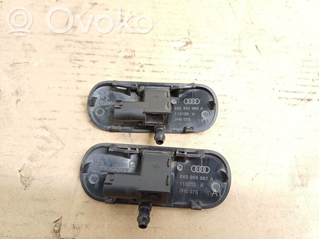 Audi A1 Dysza spryskiwacza szyby przedniej / czołowej 