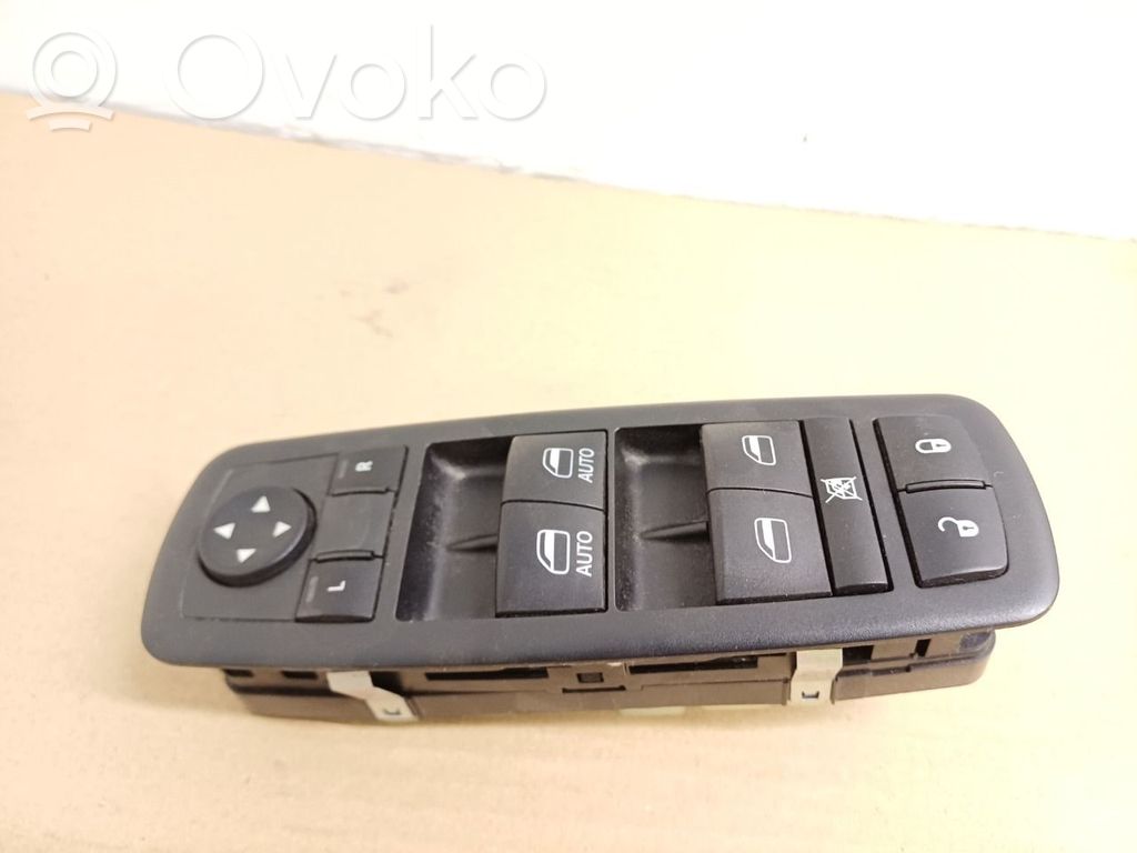 Dodge Durango Electric window control switch 