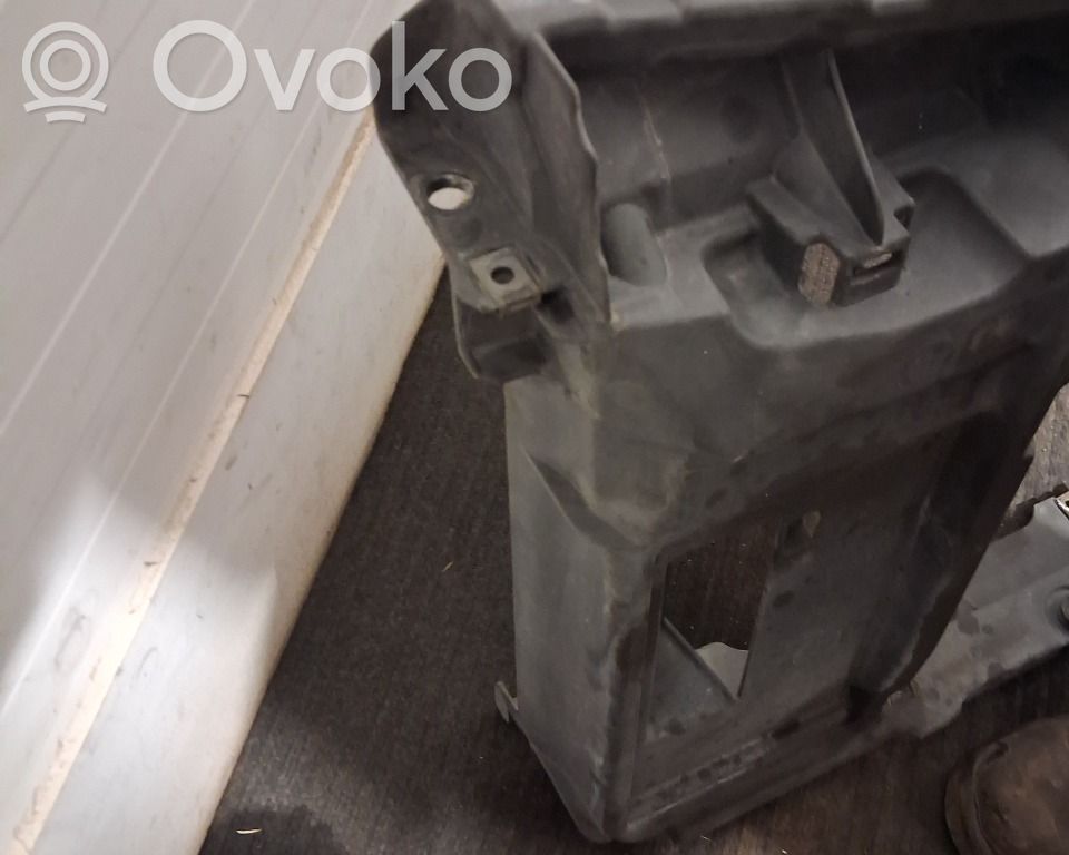 Peugeot 207 Radiatorių panelė 