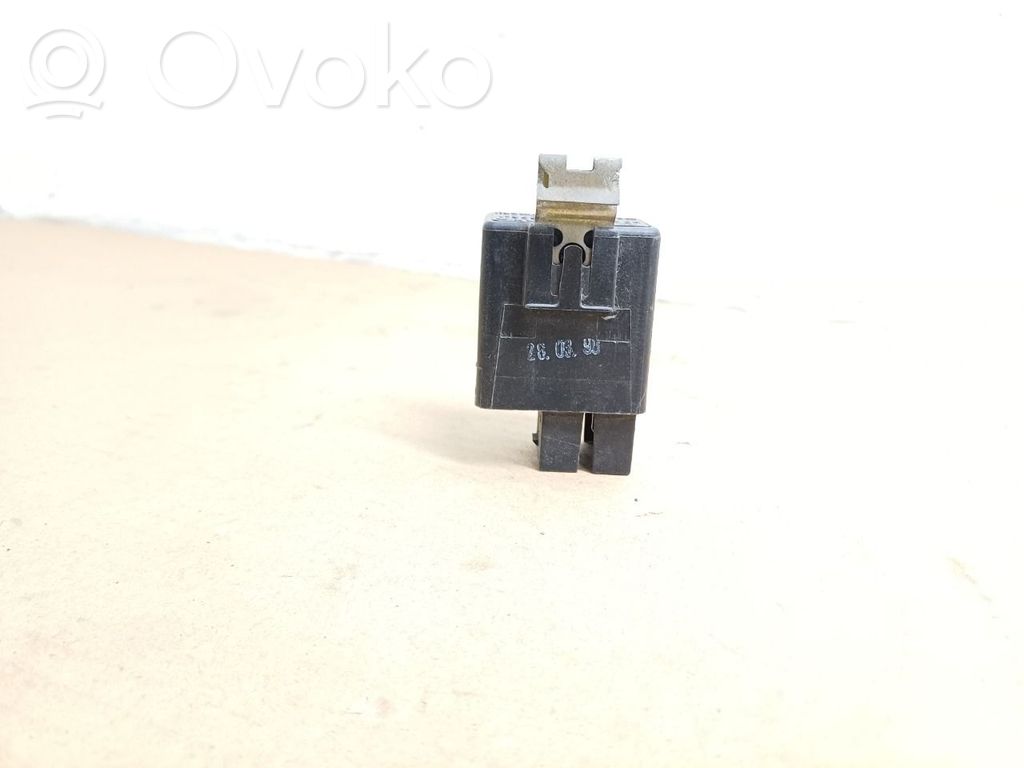 Volvo 740 Inne przekaźniki 