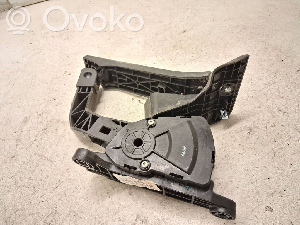 KIA Sportage Accelerator throttle pedal 