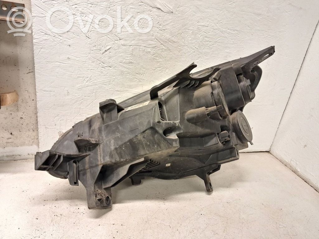 Peugeot Partner Headlight/headlamp 