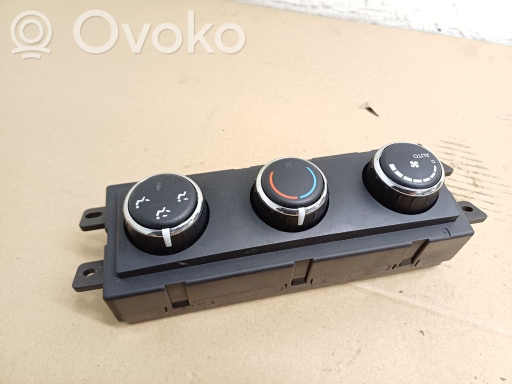 Fiat Freemont Panel klimatyzacji 