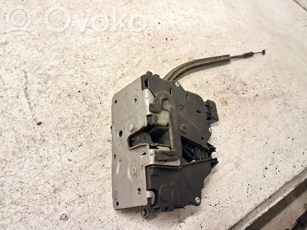 Peugeot Boxer Priekšpusē slēdzene 