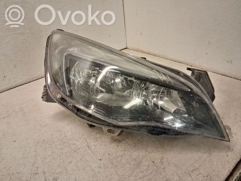 Opel Astra J Headlight/headlamp 