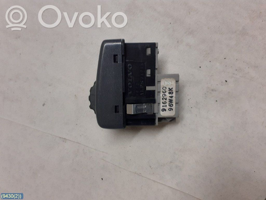 Panel lighting control switch   9162960