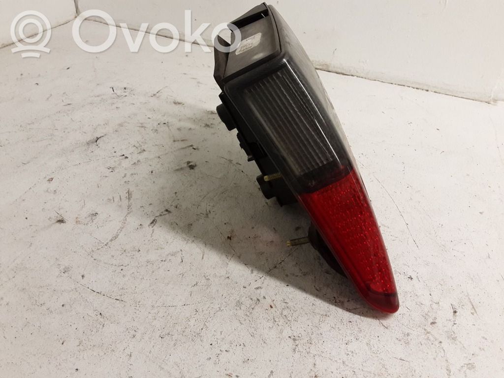 Tailgate rear/tail lights