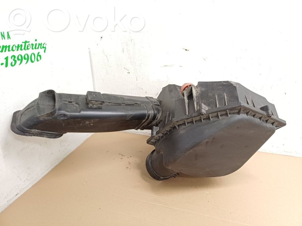 BMW 5 G30 G31 G38 Obudowa filtra powietrza 