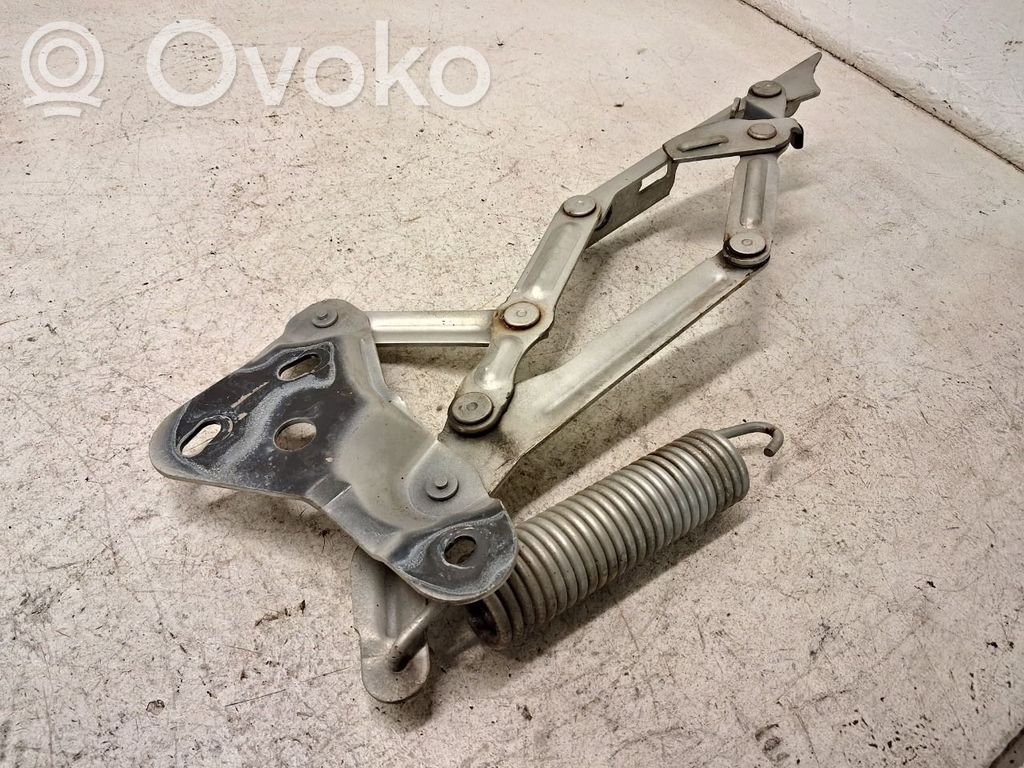 Volvo 740 Konepellin saranat 