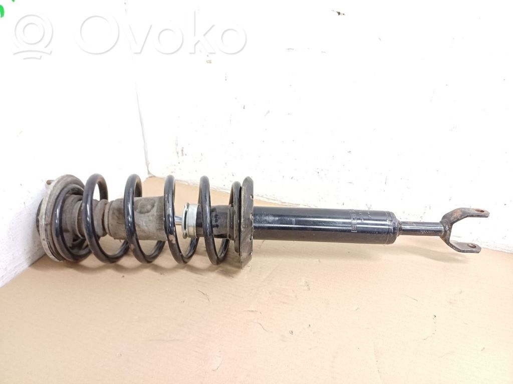 Amortyzator osi przedniej ze sprężyną   8D0411105AM,687467
