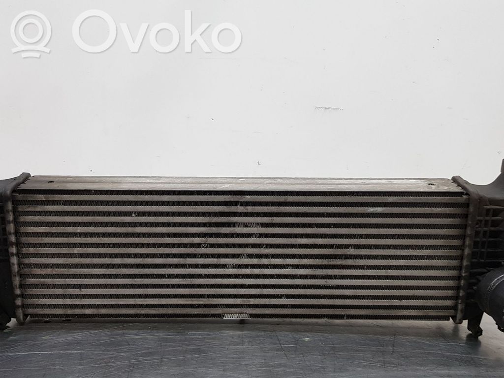 Iveco Daily 5th gen Interkūlerio radiatorius 