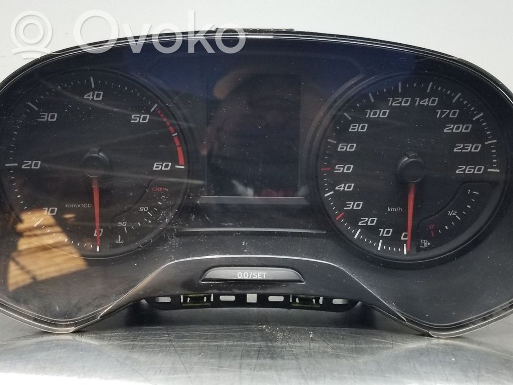 Seat Leon (5F) Geschwindigkeitsmesser Cockpit 