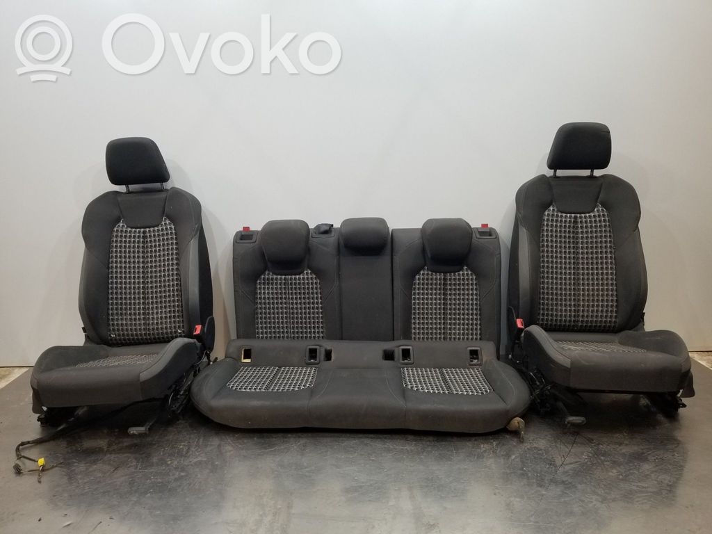 Audi A1 Sitze komplett 