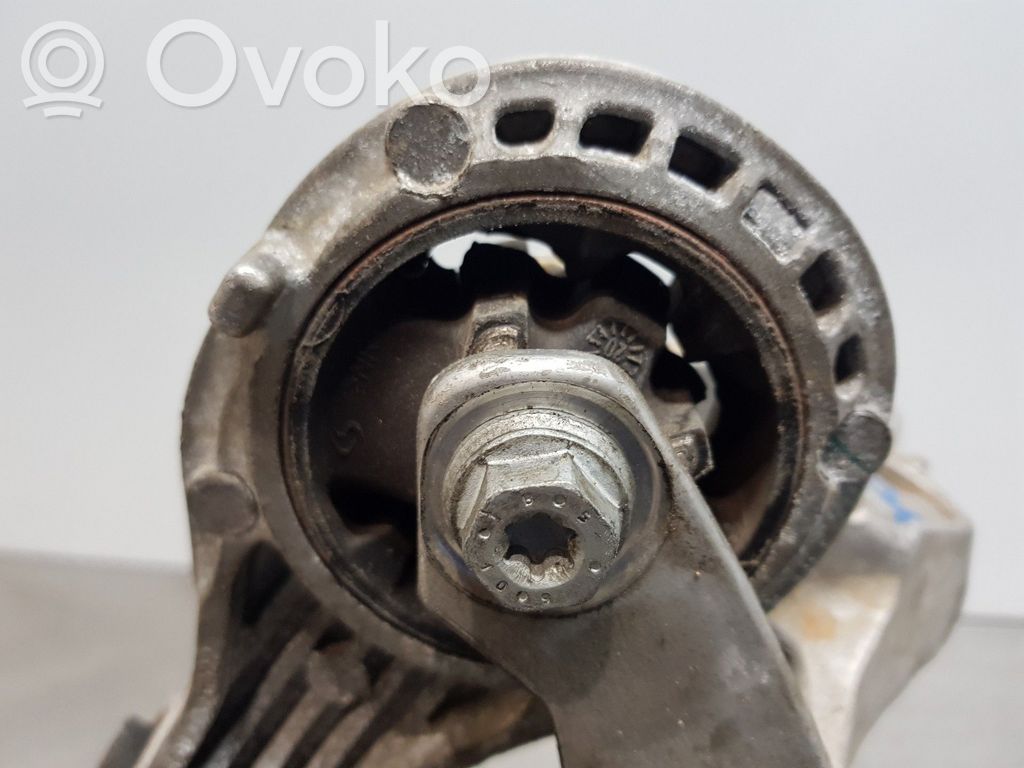 Citroen DS7 Crossback Engine mount bracket 