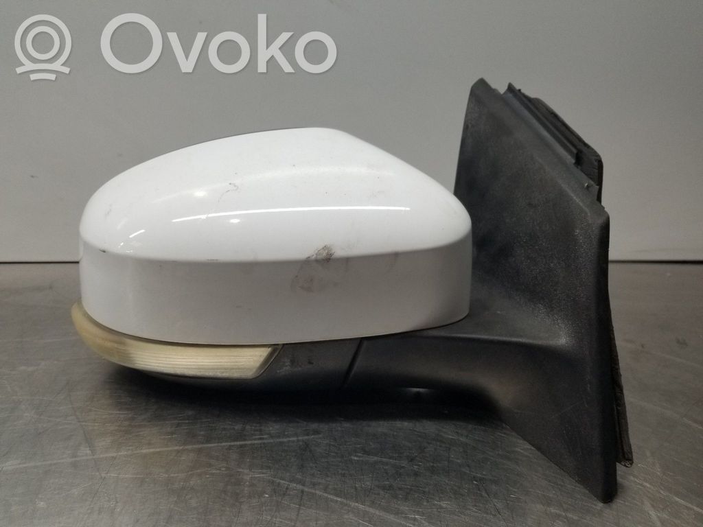 Ford Focus Front door electric wing mirror 