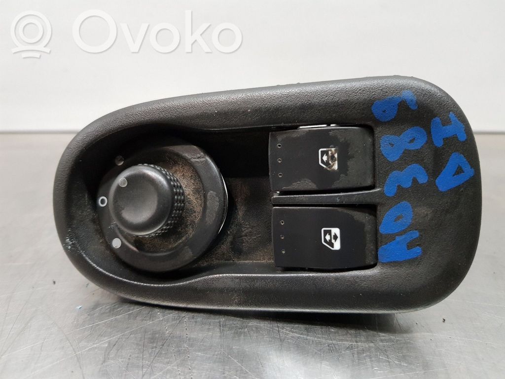 Opel Movano B Electric window control switch 